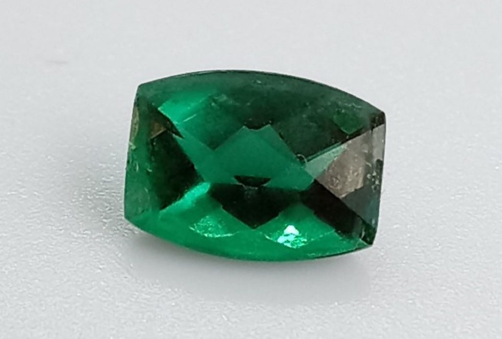8x6 mm Antique Cushion Faceted Lab-Grown Emerald